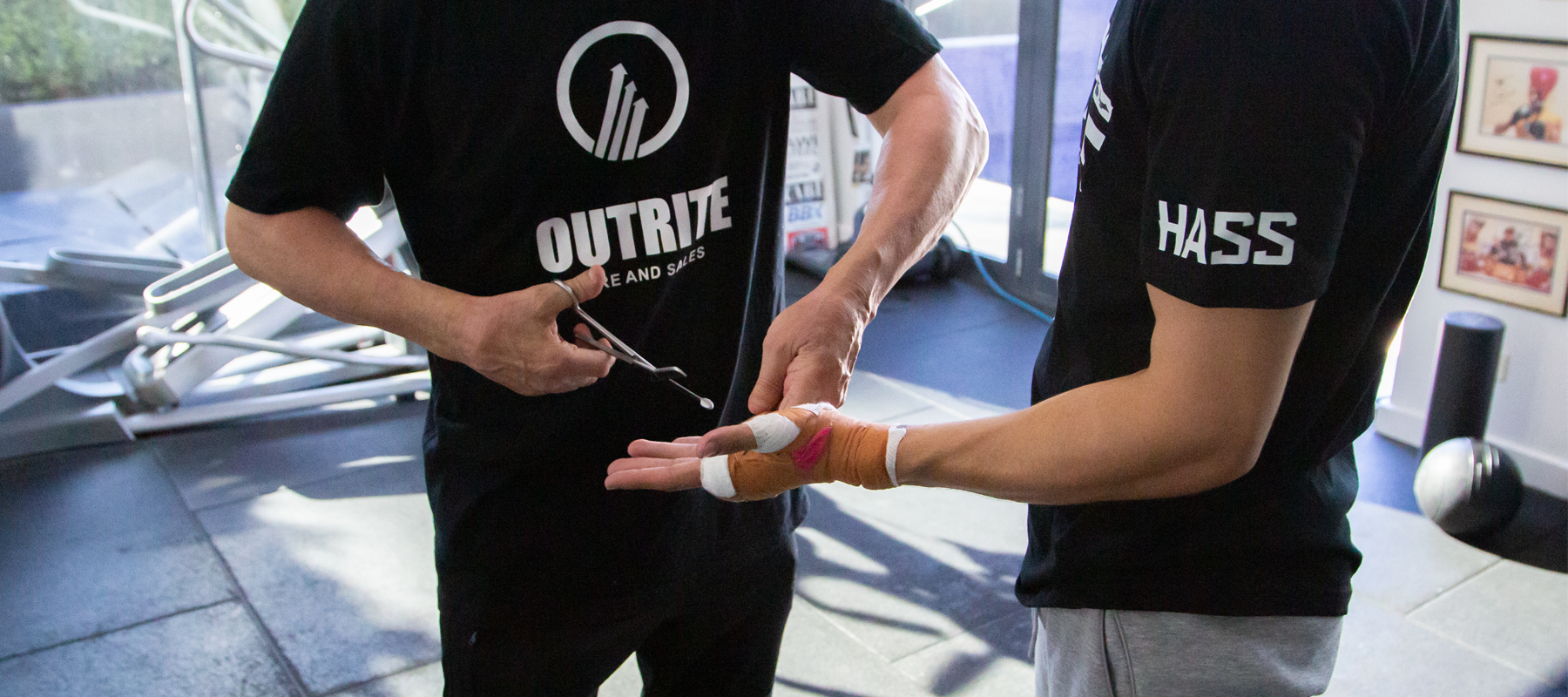 Scissors / Knives Tweezers