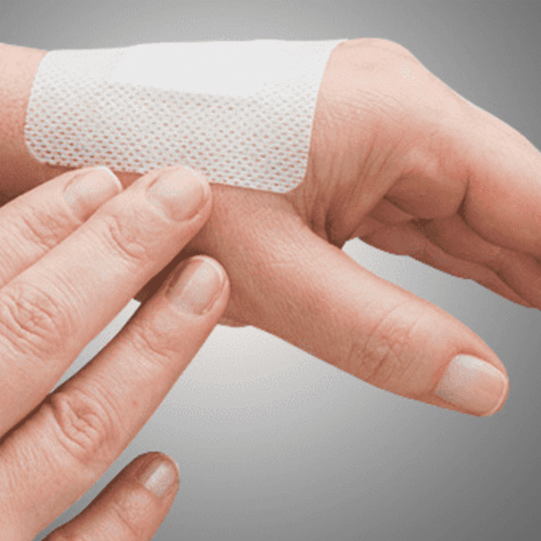 AeroFix Adhesive Island Dressing 6cm x 8cm