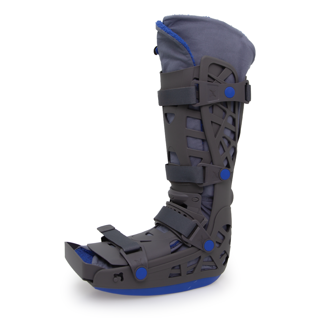 XBVACT Victor X Vacuum Victor Moonboot Tall Side Angle