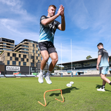 VATHHMA15 Victor Hurdle Mini Agility 15cm Orange Action Shot