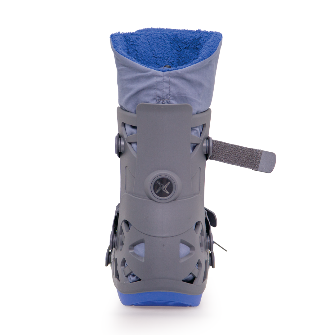 VXBVACA Victor X Vacuum Victor Moonboot Ankle Back